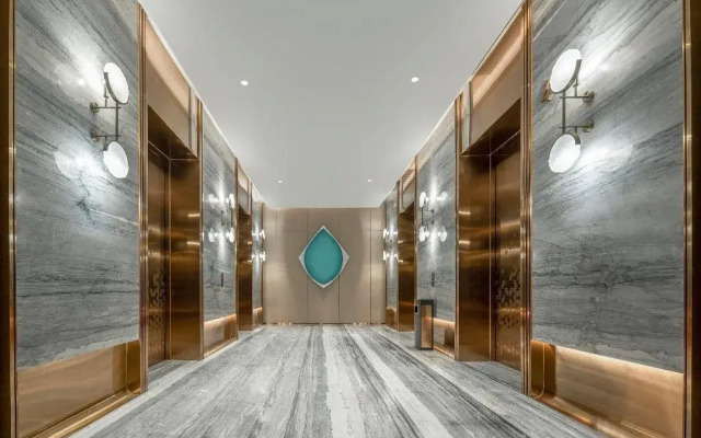 Holiday Inn Fuyang