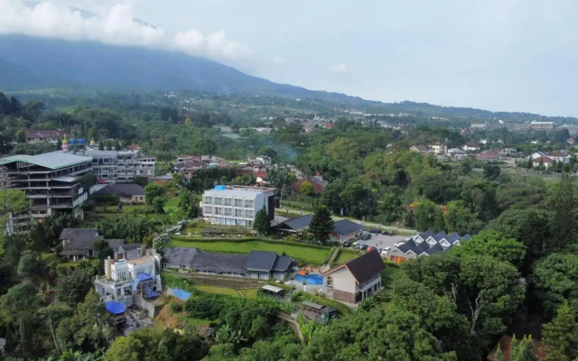 Ariandri Hotel & Resort 