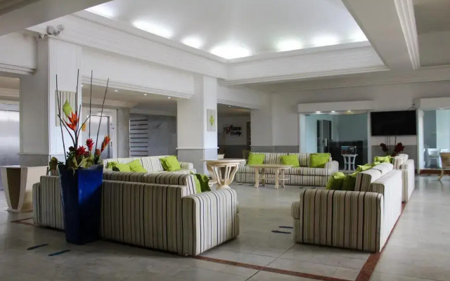 Sapphire Beach Club Resort