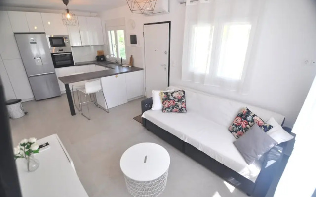 Zennova 29 Vourvourou Garden House