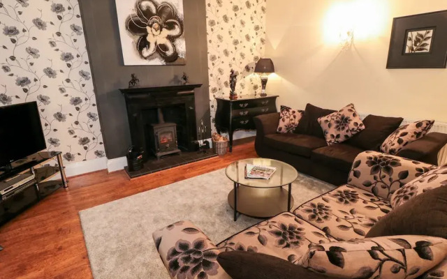 Sneaton Hall Apartment 4