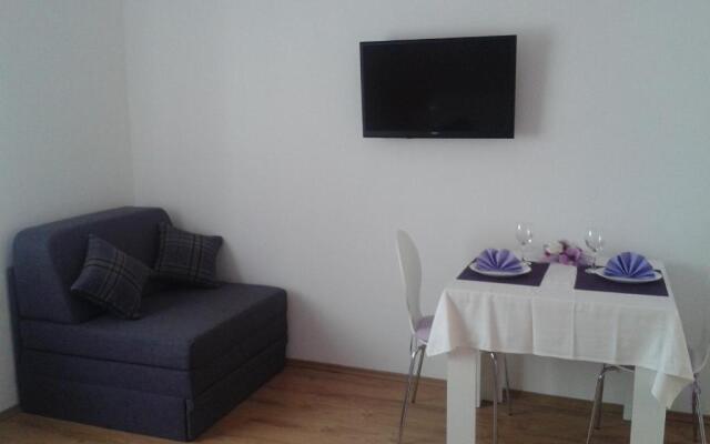 Studio apartman Eni