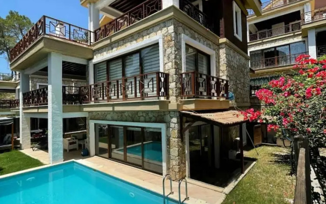 Spectacular Villa With Pool in Gocek Fethiye