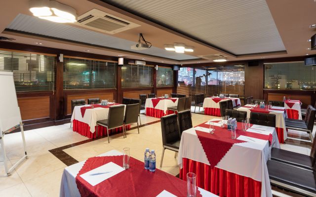Skylark Hotel