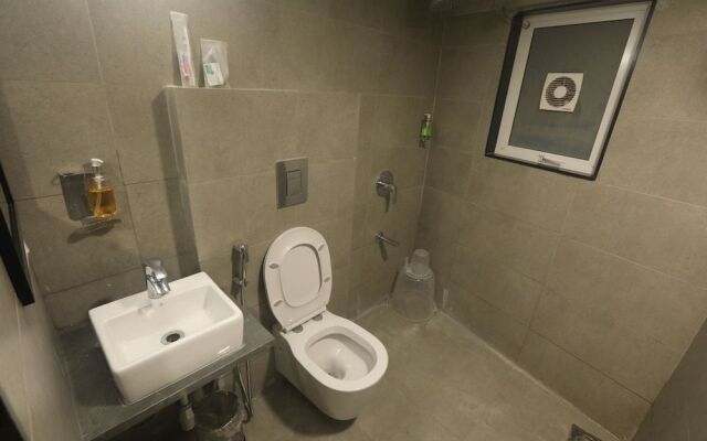 Hotel Royal Inn Mahalaxmi