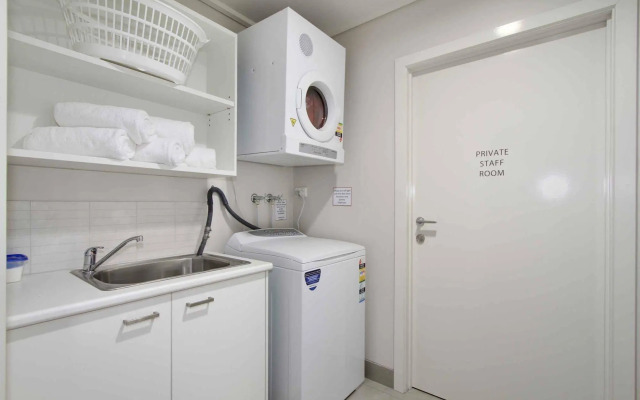 Bridges on Argyle Motel & Apartments