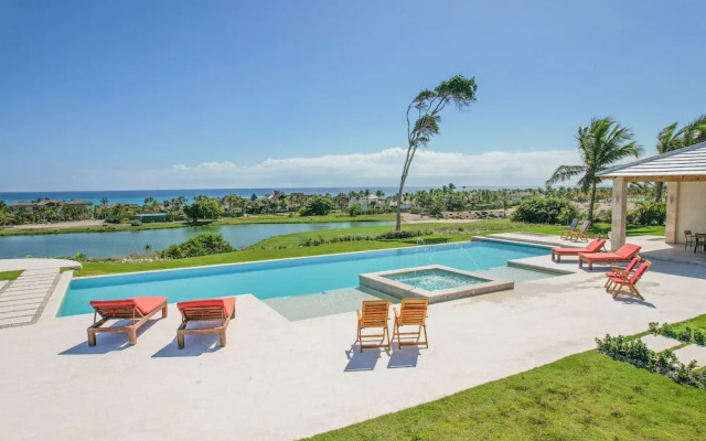 Stunning 6BR Villa With Ocean View in Cap Cana