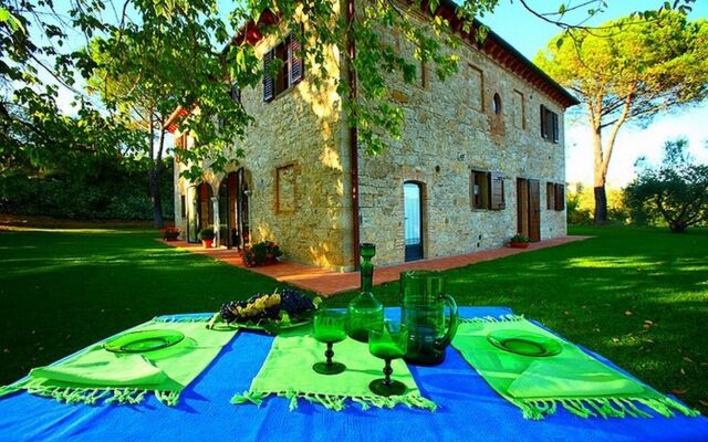 Podere Lucignano Secondo Agriturismo