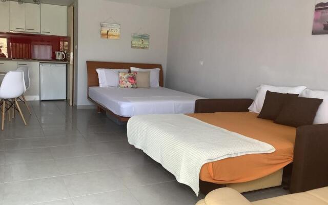 Sunny Studio Iraklitsa