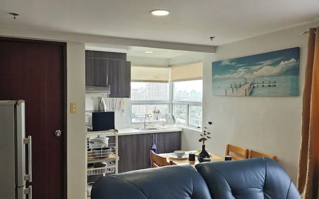 Gilmore Tower Suites By SMS Hospitality