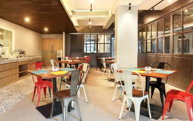 ibis Bali Legian Street