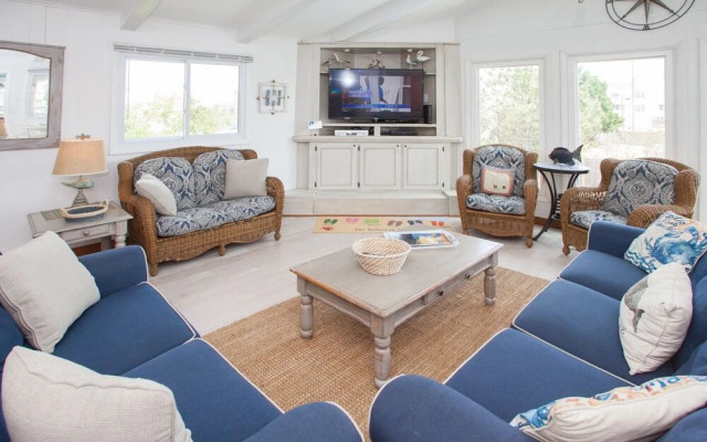 Blue Moon - 7 Br Home