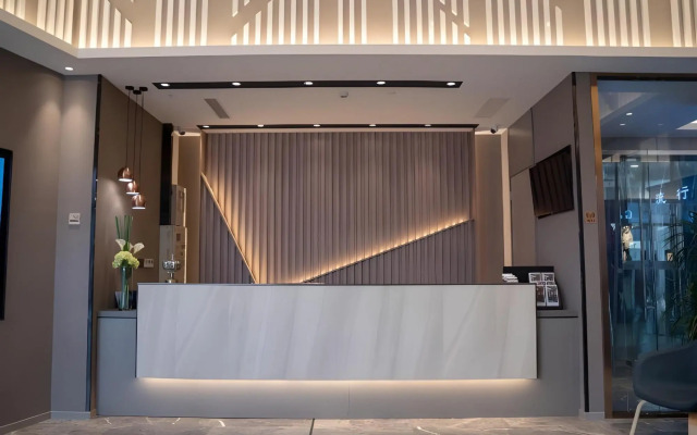 Homeinn Selected Hotel (Nanjing Railway Station Yuqiao Commercial Plaza)