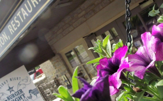 Sturdy's Castle Country Inn