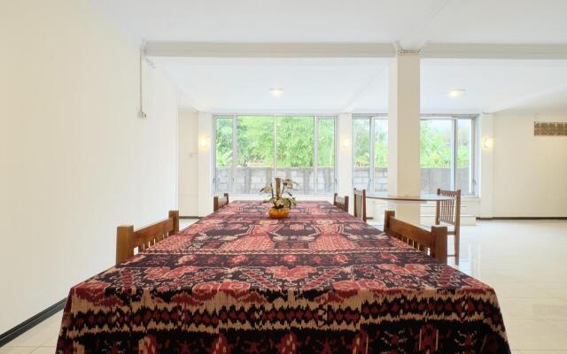 OYO 2519 Mayang Garini