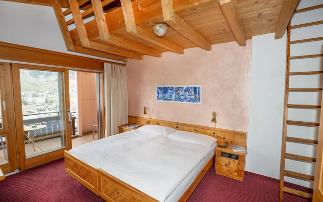 T3 Hotel Mira Val