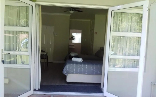 Dennecres 4 Guest House