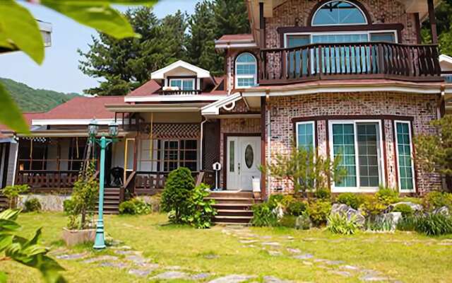 Yangpyeong Ooz Pension