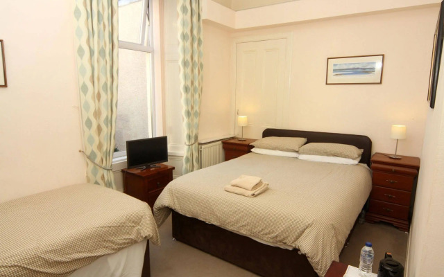 Dean Park Guest House