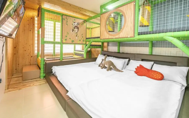 Irang Kids Pool Villa