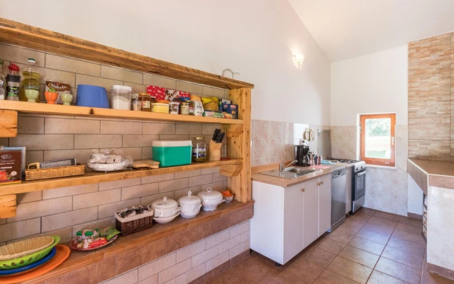 Amazing Home in Pula With Sauna, Wifi and 4 Bedrooms