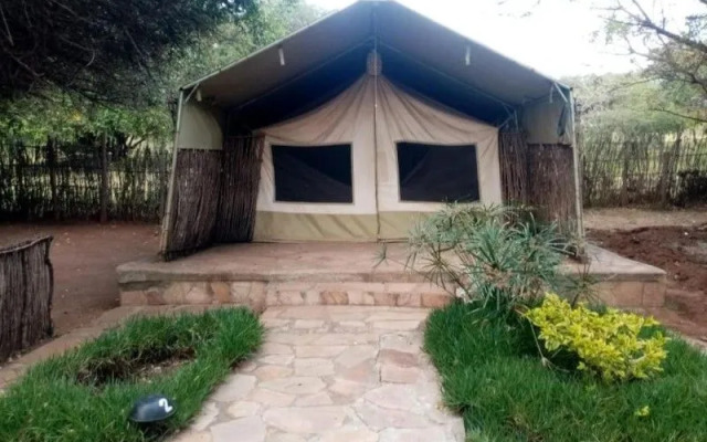 Oldarpoi Mara Camp