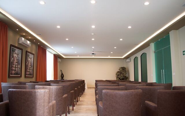 Hotel Ecce Inn & Spa