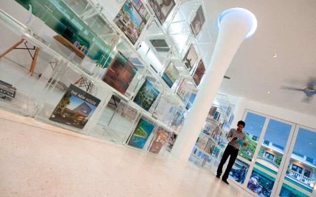 Lebiz & Library