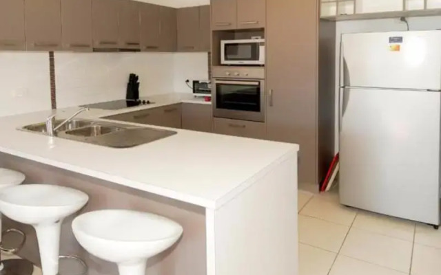 Apartment Crompton Court 2