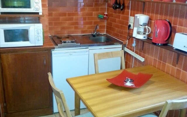 Studio in Amélie-les-bains-palalda, With Wonderful City View, Furnishe