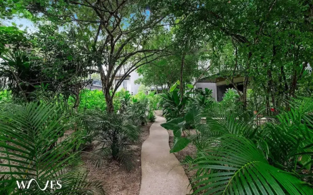 Ocean Breeze Loft Steps Away From Hotel Zone