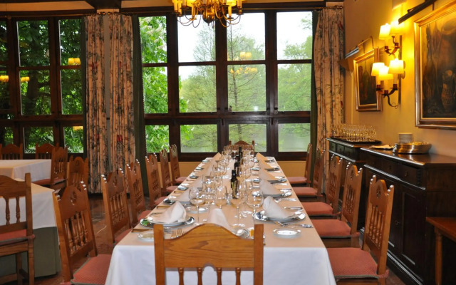 Parador De Gijon