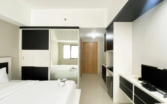 Homey Studio At Lrt City Jatibening Apartment