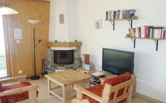 Charming Apartment With Valley View