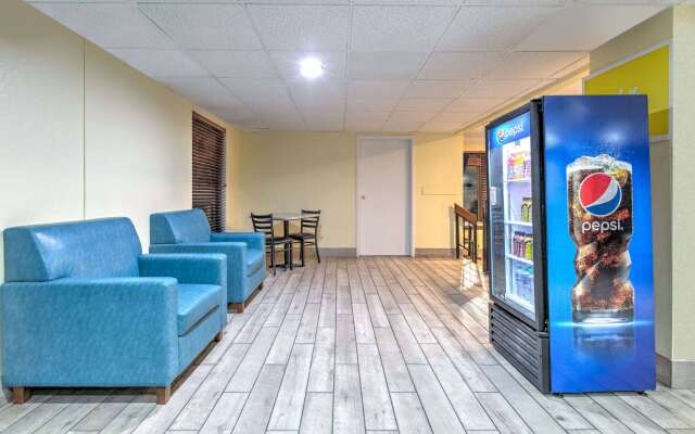 Days Inn by Wyndham Greenville MS