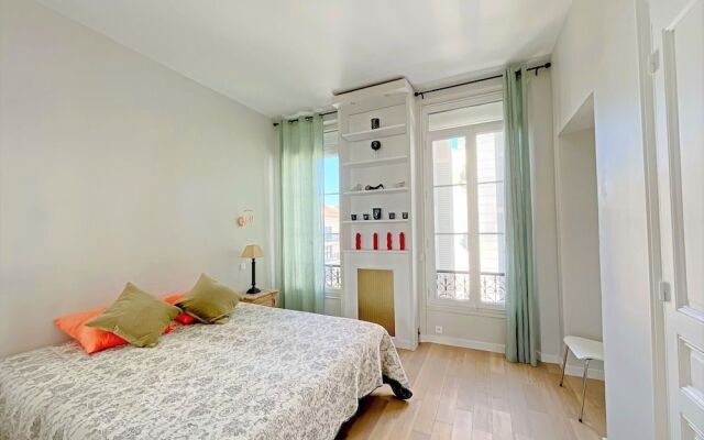 Modern Apartment 20 m from the Sea