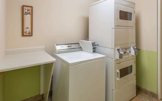 AmericInn by Wyndham Streator