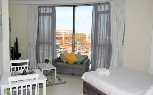 Comfy STU - Almultaqa Mirdif