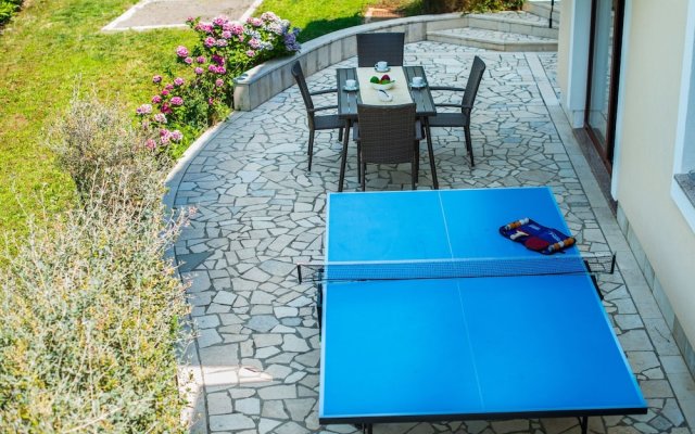 Modern Villa in Rovinj with Private Swimming Pool