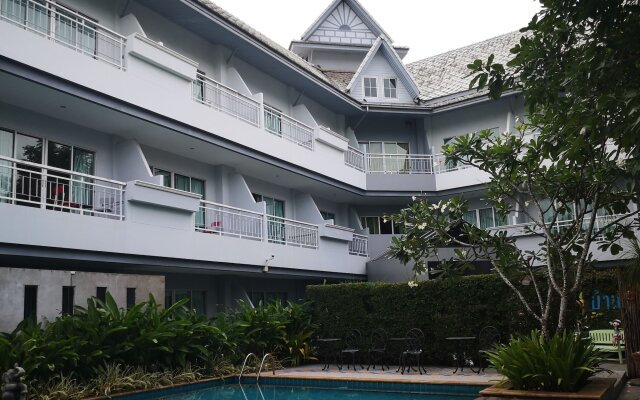 Baan Suksiri Hotel