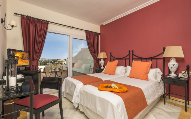 La Cala Resort