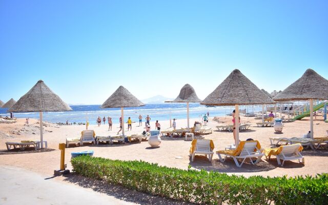 Parrotel Aquapark Resort