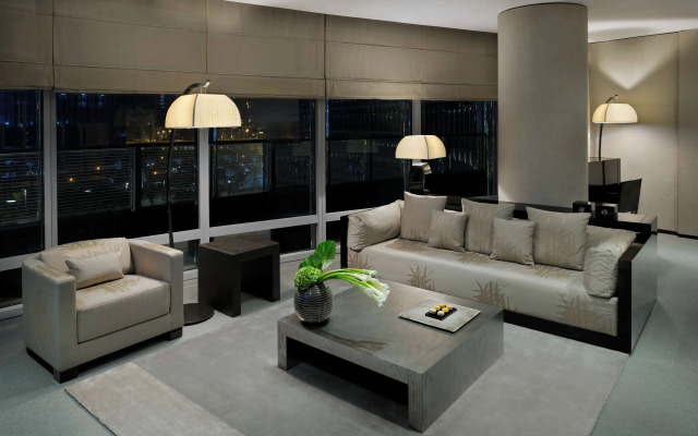 Armani Hotel Dubai, Burj Khalifa