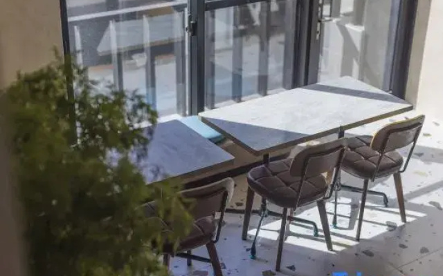 Superb Hotel