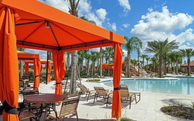 14 Bdrm 11 BA Sleeps 30