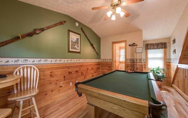 Cubs Cove - One Bedroom Cabin