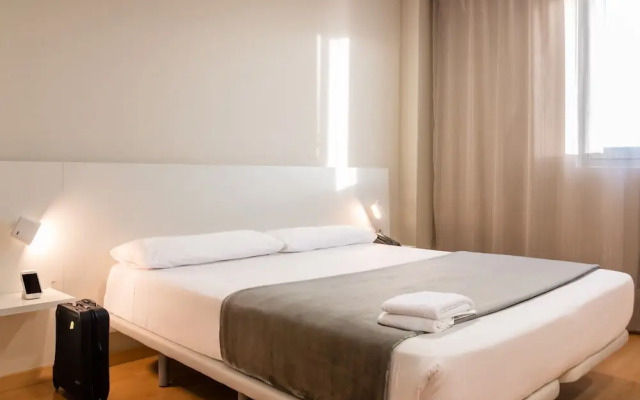 Hotel Vértice Roomspace Madrid