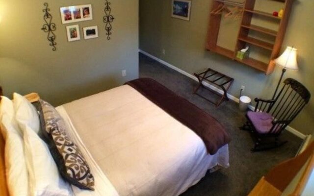 Fireweed Manor Bed and Breakfast