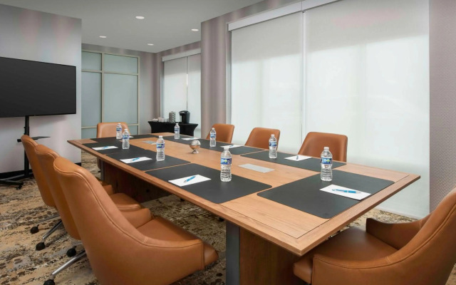 Embassy Suites by Hilton Dulles North Loudoun