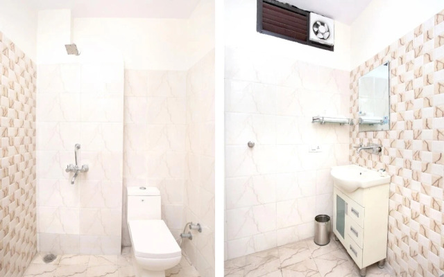 Hotel Grand M Lajjo By OYO Rooms